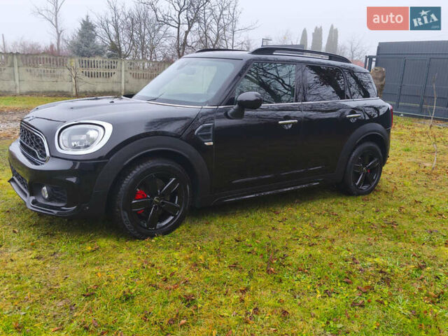 Черный Мини Кантримен, объемом двигателя 1.5 л и пробегом 97 тыс. км за 17300 $, фото 1 на Automoto.ua