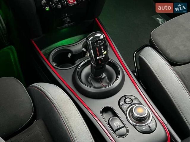 Черный Мини Кантримен, объемом двигателя 2 л и пробегом 80 тыс. км за 30990 $, фото 36 на Automoto.ua