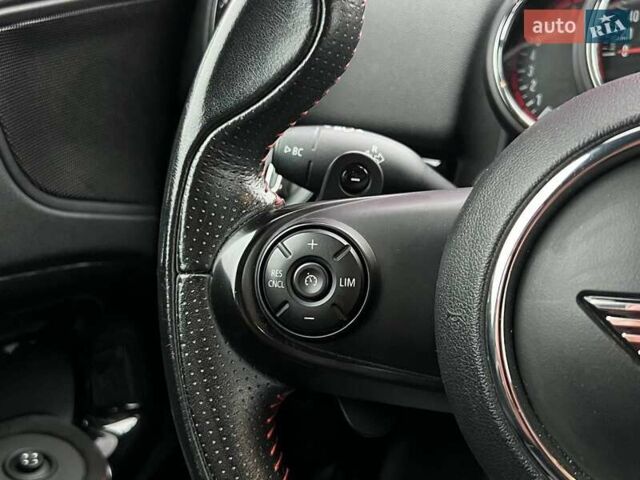 Черный Мини Кантримен, объемом двигателя 2 л и пробегом 80 тыс. км за 30990 $, фото 23 на Automoto.ua