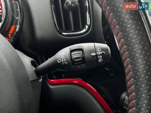 Черный Мини Кантримен, объемом двигателя 2 л и пробегом 80 тыс. км за 30990 $, фото 26 на Automoto.ua