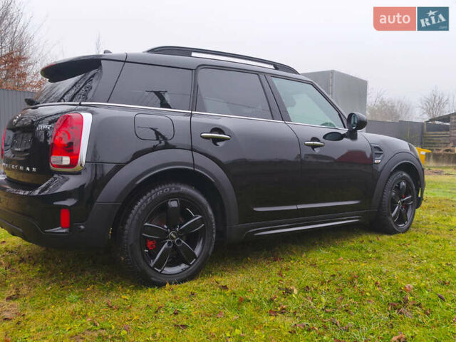 Черный Мини Кантримен, объемом двигателя 1.5 л и пробегом 97 тыс. км за 17300 $, фото 4 на Automoto.ua