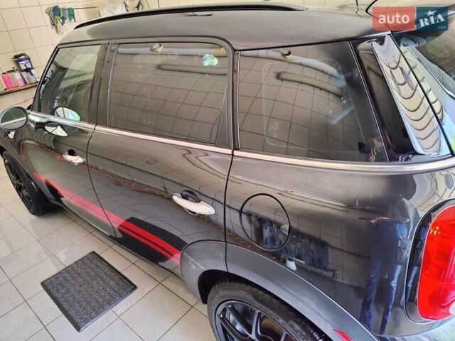 Черный Мини Кантримен, объемом двигателя 1.6 л и пробегом 107 тыс. км за 16000 $, фото 17 на Automoto.ua