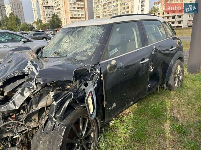 Черный Мини Кантримен, объемом двигателя 1.6 л и пробегом 140 тыс. км за 3500 $, фото 1 на Automoto.ua