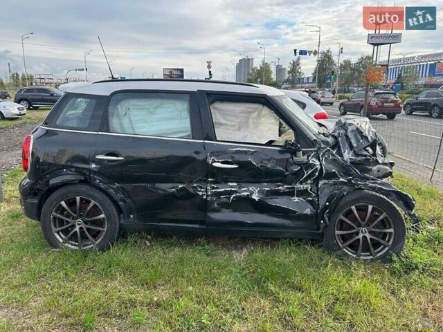 Чорний Міні Кантрімен, об'ємом двигуна 1.6 л та пробігом 140 тис. км за 2700 $, фото 4 на Automoto.ua