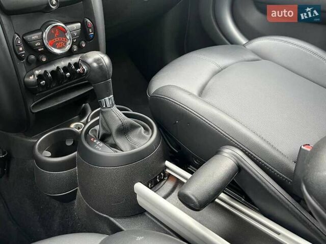 Черный Мини Кантримен, объемом двигателя 1.6 л и пробегом 135 тыс. км за 11490 $, фото 22 на Automoto.ua