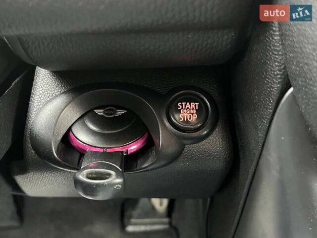 Черный Мини Кантримен, объемом двигателя 1.6 л и пробегом 135 тыс. км за 11490 $, фото 19 на Automoto.ua