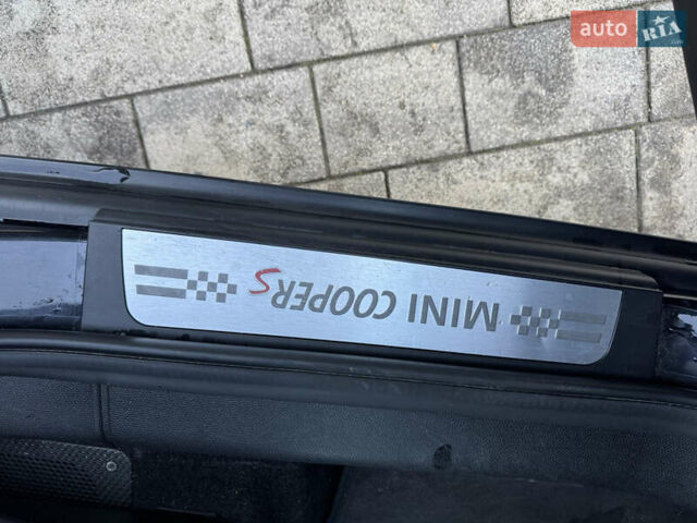 Чорний Міні Кантрімен, об'ємом двигуна 1.6 л та пробігом 183 тис. км за 9900 $, фото 14 на Automoto.ua