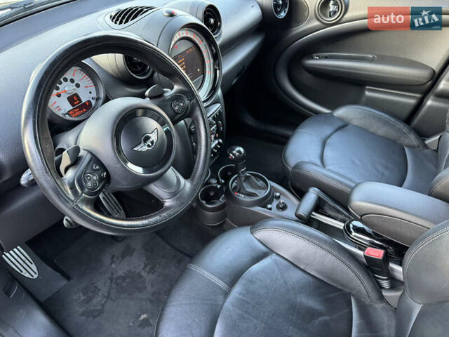 Чорний Міні Кантрімен, об'ємом двигуна 1.6 л та пробігом 183 тис. км за 9900 $, фото 17 на Automoto.ua