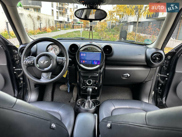 Чорний Міні Кантрімен, об'ємом двигуна 1.6 л та пробігом 194 тис. км за 11000 $, фото 6 на Automoto.ua