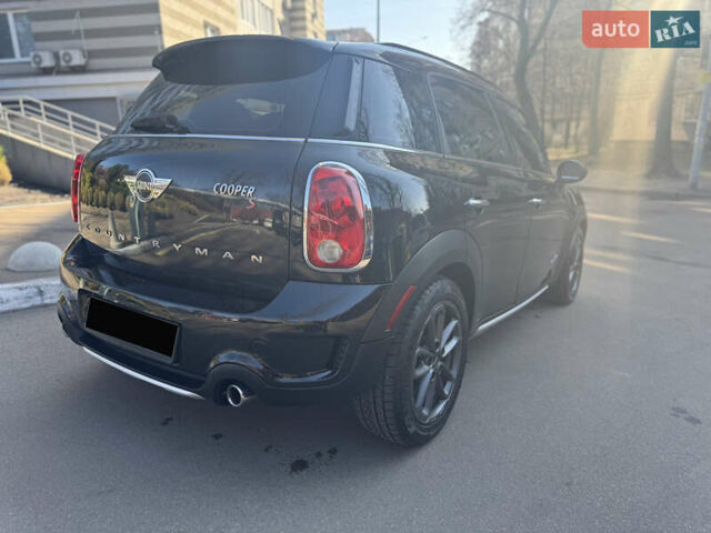 Черный Мини Кантримен, объемом двигателя 1.6 л и пробегом 143 тыс. км за 11900 $, фото 10 на Automoto.ua