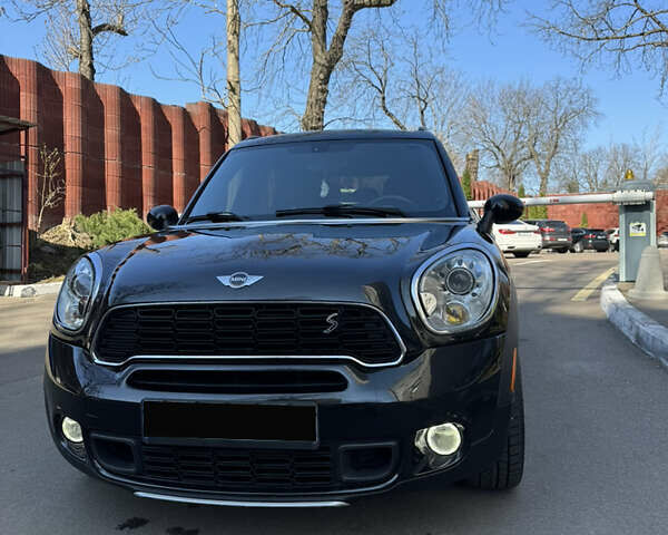 Черный Мини Кантримен, объемом двигателя 1.6 л и пробегом 143 тыс. км за 11900 $, фото 3 на Automoto.ua