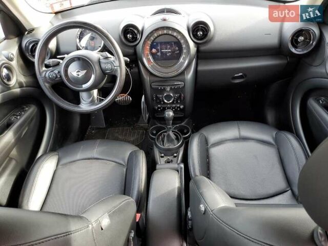 Черный Мини Кантримен, объемом двигателя 1.6 л и пробегом 146 тыс. км за 1100 $, фото 7 на Automoto.ua