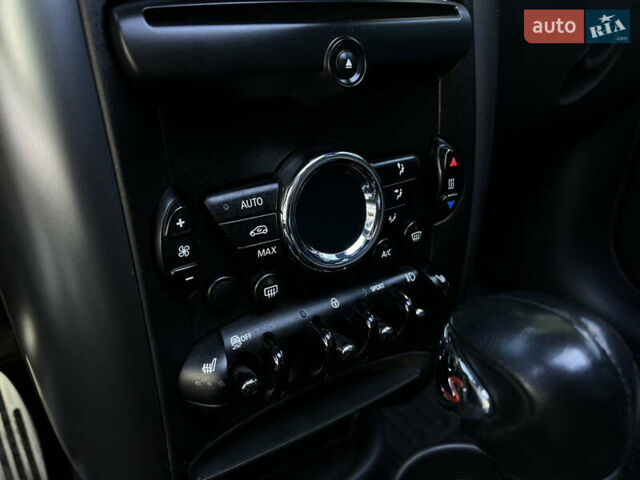 Чорний Міні Кантрімен, об'ємом двигуна 1.6 л та пробігом 135 тис. км за 12700 $, фото 24 на Automoto.ua