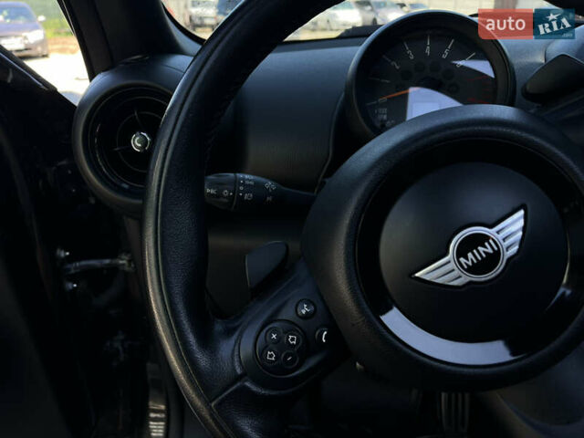 Чорний Міні Кантрімен, об'ємом двигуна 1.6 л та пробігом 135 тис. км за 12700 $, фото 21 на Automoto.ua