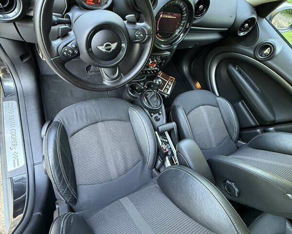 Чорний Міні Кантрімен, об'ємом двигуна 2 л та пробігом 192 тис. км за 15999 $, фото 14 на Automoto.ua