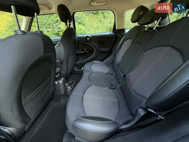 Чорний Міні Кантрімен, об'ємом двигуна 2 л та пробігом 192 тис. км за 15999 $, фото 21 на Automoto.ua
