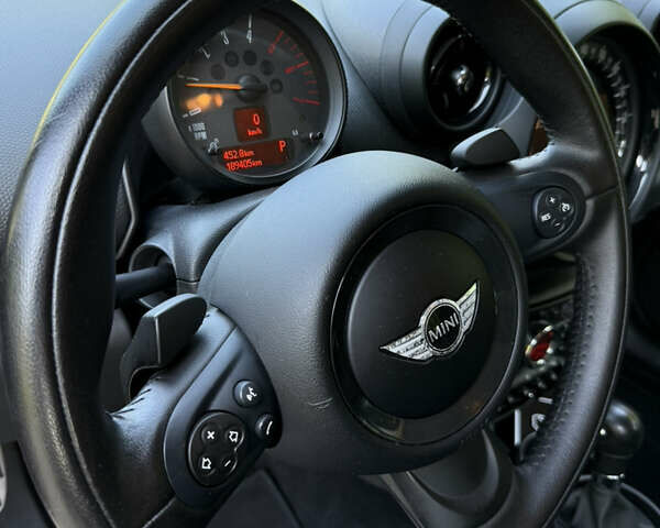 Чорний Міні Кантрімен, об'ємом двигуна 2 л та пробігом 192 тис. км за 15999 $, фото 17 на Automoto.ua
