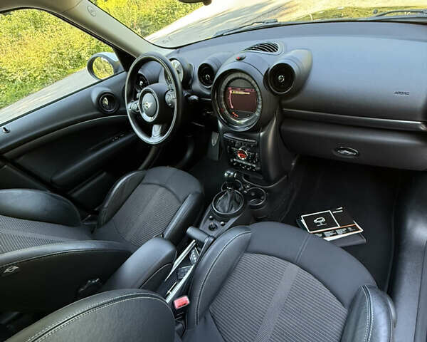 Чорний Міні Кантрімен, об'ємом двигуна 2 л та пробігом 192 тис. км за 15999 $, фото 23 на Automoto.ua