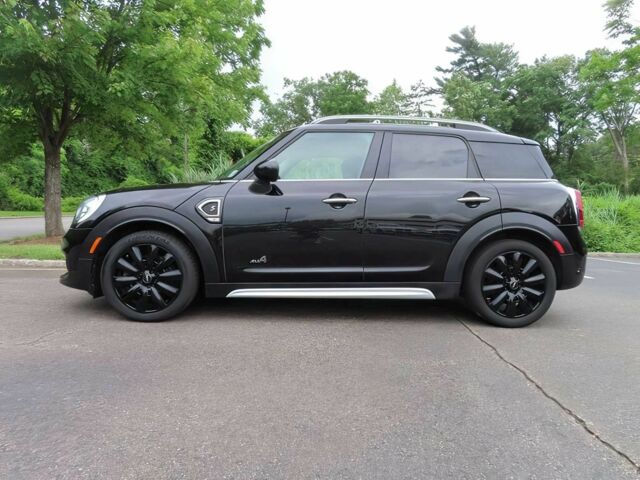 Чорний Міні Кантрімен, об'ємом двигуна 2 л та пробігом 44 тис. км за 11200 $, фото 3 на Automoto.ua