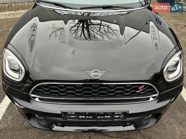 Черный Мини Кантримен, объемом двигателя 2 л и пробегом 73 тыс. км за 24800 $, фото 1 на Automoto.ua