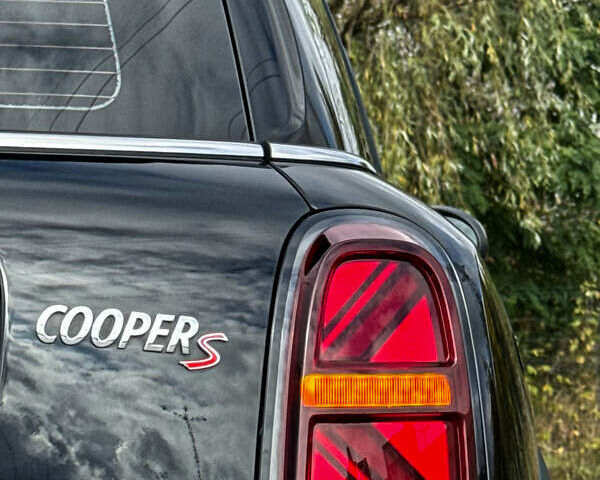 Черный Мини Кантримен, объемом двигателя 2 л и пробегом 73 тыс. км за 23999 $, фото 17 на Automoto.ua