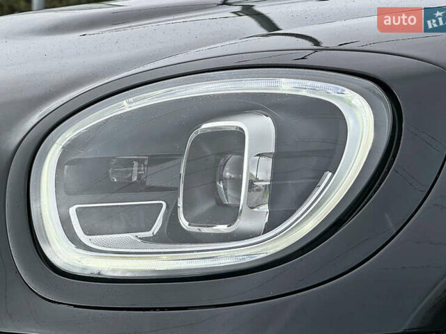 Черный Мини Кантримен, объемом двигателя 2 л и пробегом 73 тыс. км за 23900 $, фото 4 на Automoto.ua