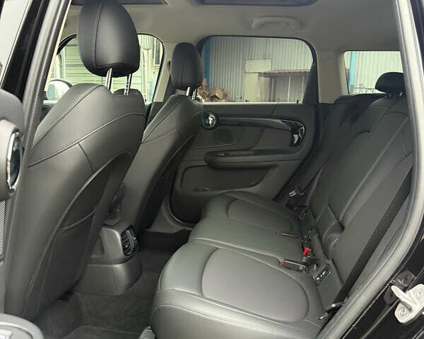 Черный Мини Кантримен, объемом двигателя 2 л и пробегом 73 тыс. км за 24800 $, фото 28 на Automoto.ua