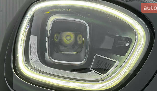 Черный Мини Кантримен, объемом двигателя 2 л и пробегом 73 тыс. км за 24800 $, фото 9 на Automoto.ua