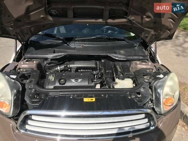 Коричневий Міні Кантрімен, об'ємом двигуна 1.6 л та пробігом 153 тис. км за 10300 $, фото 36 на Automoto.ua