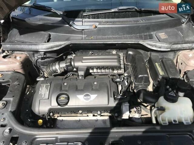 Коричневий Міні Кантрімен, об'ємом двигуна 1.6 л та пробігом 153 тис. км за 10300 $, фото 34 на Automoto.ua
