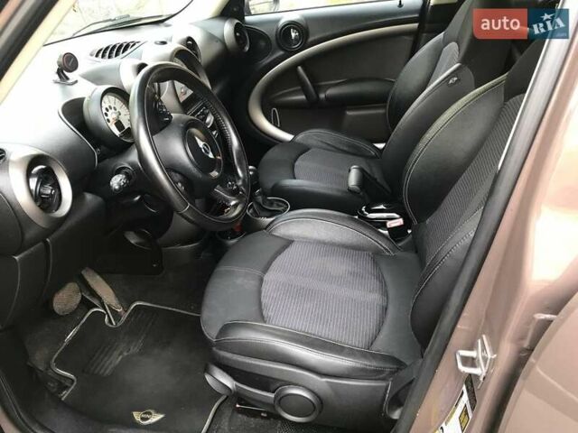 Коричневий Міні Кантрімен, об'ємом двигуна 1.6 л та пробігом 153 тис. км за 10300 $, фото 21 на Automoto.ua