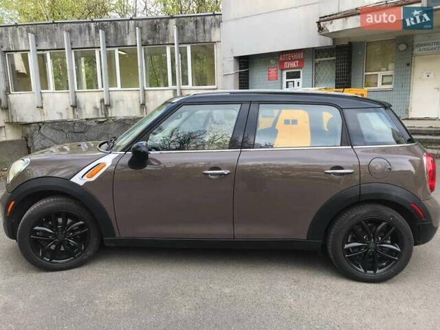 Коричневий Міні Кантрімен, об'ємом двигуна 1.6 л та пробігом 153 тис. км за 10300 $, фото 2 на Automoto.ua