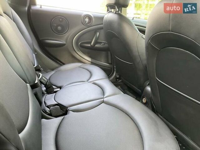 Коричневый Мини Кантримен, объемом двигателя 1.6 л и пробегом 92 тыс. км за 13500 $, фото 13 на Automoto.ua