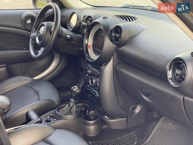 Коричневый Мини Кантримен, объемом двигателя 1.6 л и пробегом 92 тыс. км за 13500 $, фото 14 на Automoto.ua