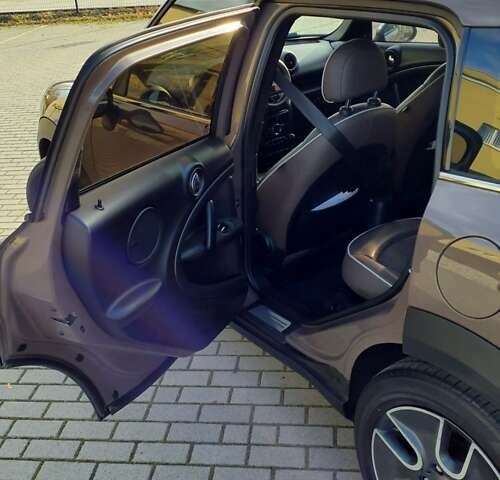 Мини Кантримен 2010 в Львове на Automoto.ua Коричневый Мини Кантримен, объемом двигателя 1.6 л и пробегом 231 тыс. км за 10200 $, фото 12 на Automoto.ua
