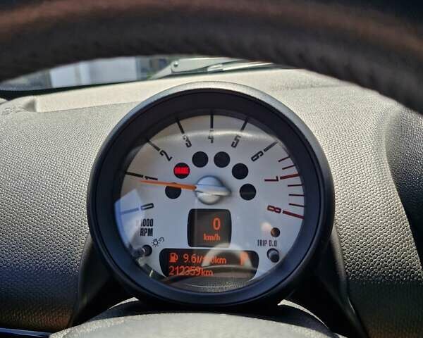 Коричневий Міні Кантрімен, об'ємом двигуна 1.6 л та пробігом 212 тис. км за 8750 $, фото 15 на Automoto.ua