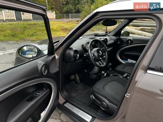 Коричневый Мини Кантримен, объемом двигателя 2 л и пробегом 108 тыс. км за 12450 $, фото 6 на Automoto.ua