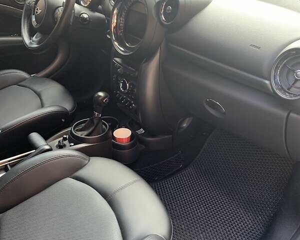 Коричневый Мини Кантримен, объемом двигателя 1.6 л и пробегом 76 тыс. км за 14400 $, фото 11 на Automoto.ua