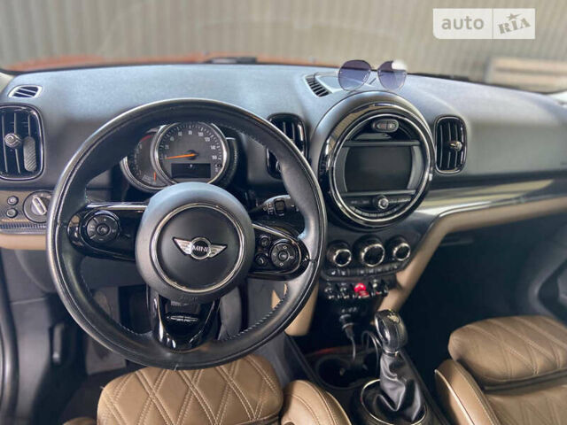 Коричневый Мини Кантримен, объемом двигателя 1.5 л и пробегом 87 тыс. км за 17400 $, фото 13 на Automoto.ua