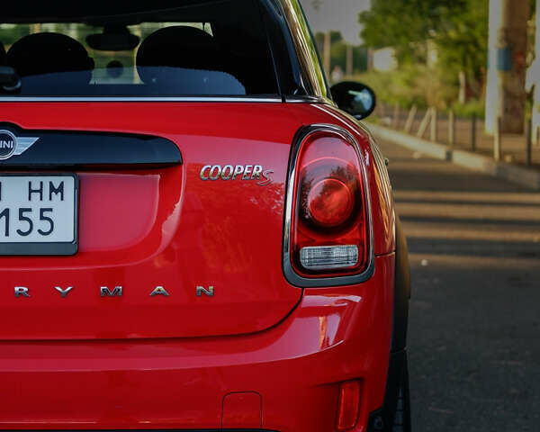 Мини Кантримен 2017 в Одессе на Automoto.ua Красный Мини Кантримен, объемом двигателя 2 л и пробегом 138 тыс. км за 20300 $, фото 5 на Automoto.ua