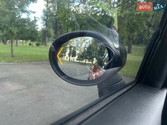 Красный Мини Кантримен, объемом двигателя 2 л и пробегом 83 тыс. км за 22950 $, фото 66 на Automoto.ua