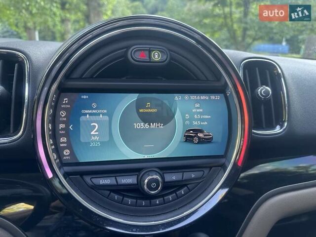 Красный Мини Кантримен, объемом двигателя 2 л и пробегом 83 тыс. км за 22950 $, фото 60 на Automoto.ua