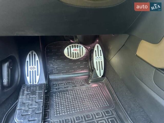 Красный Мини Кантримен, объемом двигателя 2 л и пробегом 83 тыс. км за 22950 $, фото 61 на Automoto.ua