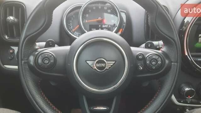 Красный Мини Кантримен, объемом двигателя 2 л и пробегом 44 тыс. км за 16950 $, фото 26 на Automoto.ua
