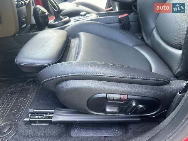 Красный Мини Кантримен, объемом двигателя 2 л и пробегом 83 тыс. км за 22950 $, фото 35 на Automoto.ua