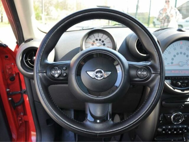 Червоний Міні Кантрімен, об'ємом двигуна 1.6 л та пробігом 112 тис. км за 8500 $, фото 2 на Automoto.ua