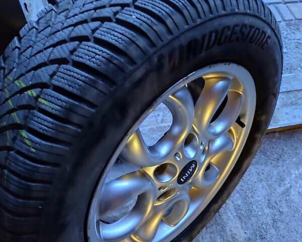 Червоний Міні Кантрімен, об'ємом двигуна 1.6 л та пробігом 162 тис. км за 11500 $, фото 33 на Automoto.ua