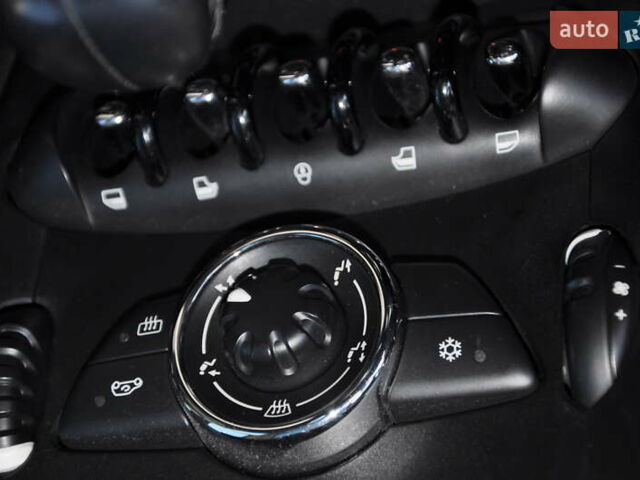 Міні Кантрімен 2012 у Одесі на Automoto.ua Червоний Міні Кантрімен, об'ємом двигуна 1.6 л та пробігом 112 тис. км за 8500 $, фото 26 на Automoto.ua