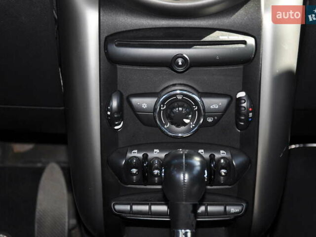 Міні Кантрімен 2012 у Одесі на Automoto.ua Червоний Міні Кантрімен, об'ємом двигуна 1.6 л та пробігом 112 тис. км за 8500 $, фото 16 на Automoto.ua