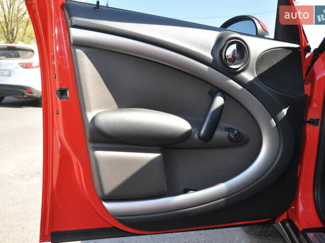 Міні Кантрімен 2012 у Одесі на Automoto.ua Червоний Міні Кантрімен, об'ємом двигуна 1.6 л та пробігом 112 тис. км за 8500 $, фото 12 на Automoto.ua